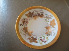 ancienne petite tasse tripode