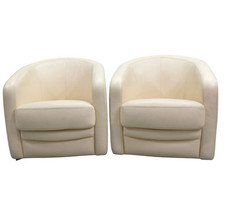 Fauteuils club en cuir crème