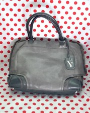 FURLA Sac à main en cuir gris - Maroquinerie Italie - bimatière style guêtre