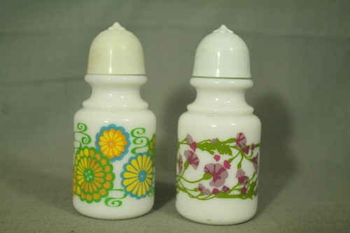 Vintage 1970s white milk - 1970s,