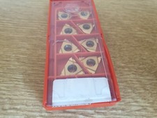 Plaquettes à fileter