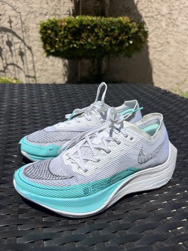 Well worn nike zoomx - nike,