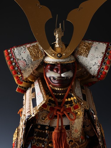 Poupée guerrière samouraï