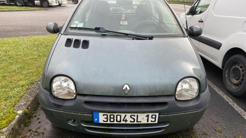 Poignee porte avant droit