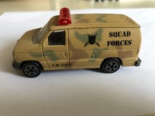 Majorette squad force Ford econoline n°270/271 echelle 1/63