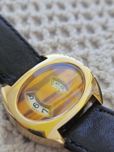 For montre guichet - -,