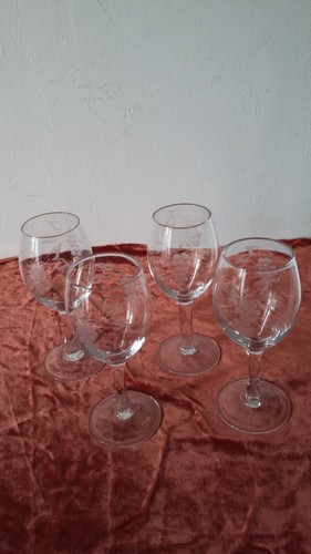 Anciens verres sur pied - 4,