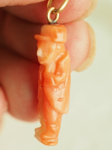 Pendentif charm ancien - pendentif, corail