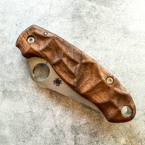 Royalcurl walnut scales for