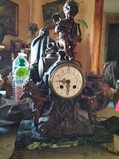 BELLE PENDULE EN REGULE AVEC 3