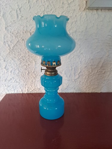Lampe petrole opaline - a,