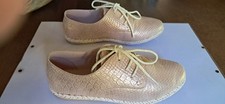 Chaussures lacets rose - à,