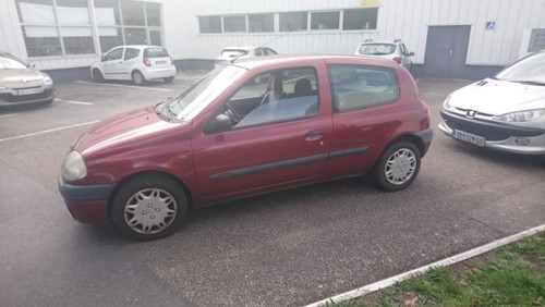 Calandre renault clio phase - 2,