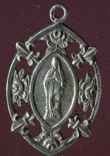 ANTIQUE  SILVER STERLING  MEDAL OF OUR LADY OF LOURDES
