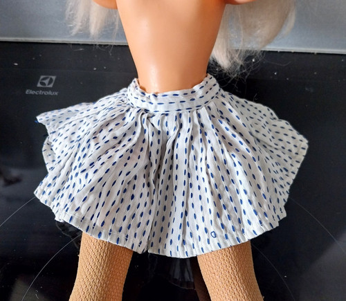 Juppe soleil griffee poupee - juppe,