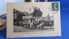 cpa 69 lyon bellecour la voiture aux chevres  attelage carriole petrol hann