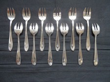 CAILAR BAYARD 12 FOURCHETTES A HUITRES MODELE ?? BEL ETAT BELLE BRILLANCE L=13cm