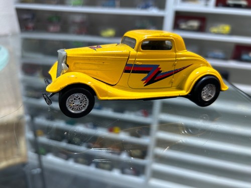 Ford hot rods majorette jaune - ford,