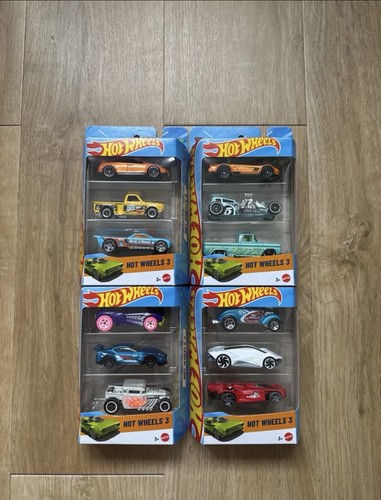 Lot hot wheels neuves - 12,