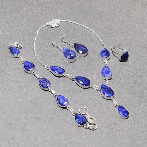Ensemble bijoux boucles