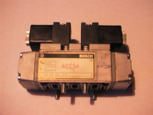 Distributeur pneumatique bosch - distributeur,