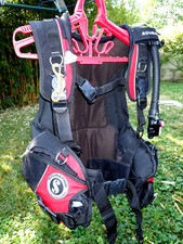GILET STABILISATEUR SCUBAPRO EQUATOR TAILLE MD (ML) TRES BON ETAT