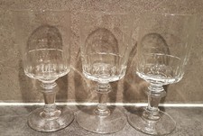 Lot de 3 verres à vin / porto ciselé  10 cl