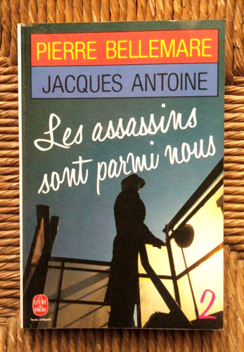 Livre les assassins sont parmi - les,