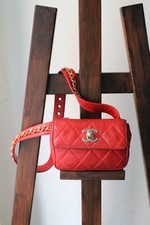 Chanel sac banane vintage en
