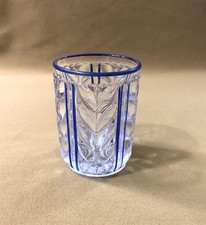 ancien verre / gobelet de