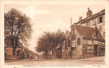 CPA 46 GOURDON BOULEVARD DE LA