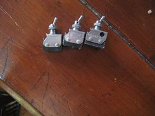 Neuf micro Interrupteur Unimax switch Bouton Lot De 3 # - 2LB1-1C 6AT3 6AT2-T