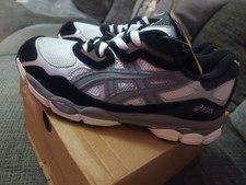 asics gel nyc T37