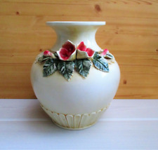 ancien vase style baroque / victorien / antique décor floral en relief