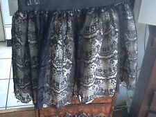 jupe dentelle noire sur mousseline blanche L 40/42