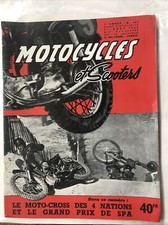 MOTOCYCLES ET SCOOTERS