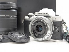 Objectif Olympus OM-D E-M10