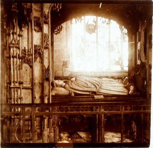 Stereo tombeau roi france - roi,