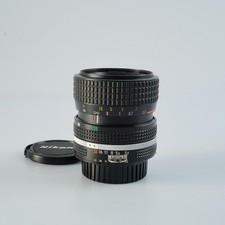 Excellent Nikon Ai-S Zoom-Nikkor 35-70mm F/3.3-4.5 Objectif de Zoom