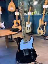 Fender Telecaster noir Mexico de 1992 avec son étui. 