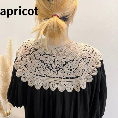 Vintage style femme - femme, dentelle