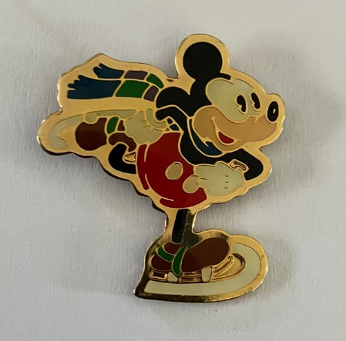 Pin mickey sur patins - sur, a