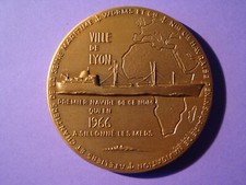 médaille navire VILLE DE LYON de la Cie NCHP ( havraise péninsulaire ) - worms