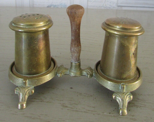 Ancien service poivre - , et