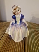 figurine en porcelaine royal