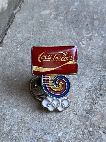 Pin coca cola jeux - pin’s,