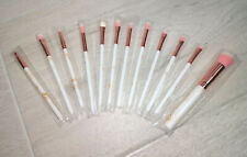 Lot 12 pinceaux à maquillage