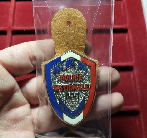 128 pucelle insigne - pucelle, /