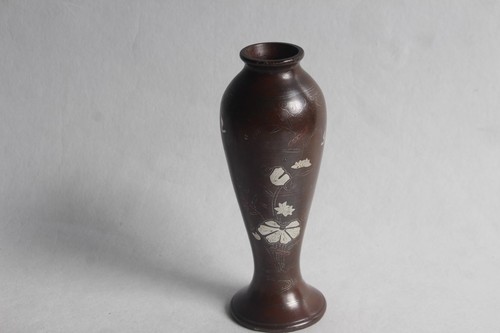 Vase bronze incrusté - , d'argent