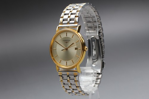 Exc montre à - à, quartz